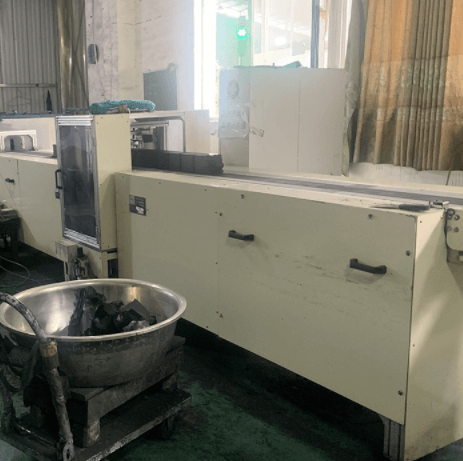 <a href=http://fliange.cn/fwzhxt/ target=_blank class=infotextkey>蜂窩活性炭</a>生產(chǎn)車間