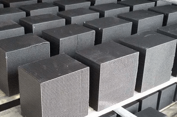 <a href=http://fliange.cn/fwzhxt/ target=_blank class=infotextkey>蜂窩活性炭</a>詳細(xì)圖