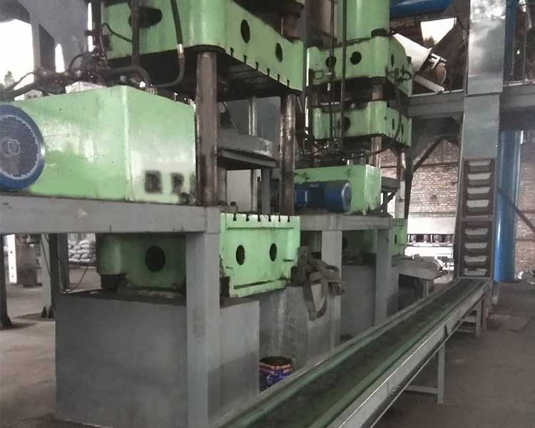 生產(chǎn)<a href=http://fliange.cn/zzhxt/ target=_blank class=infotextkey>柱狀活性炭</a>設(shè)備